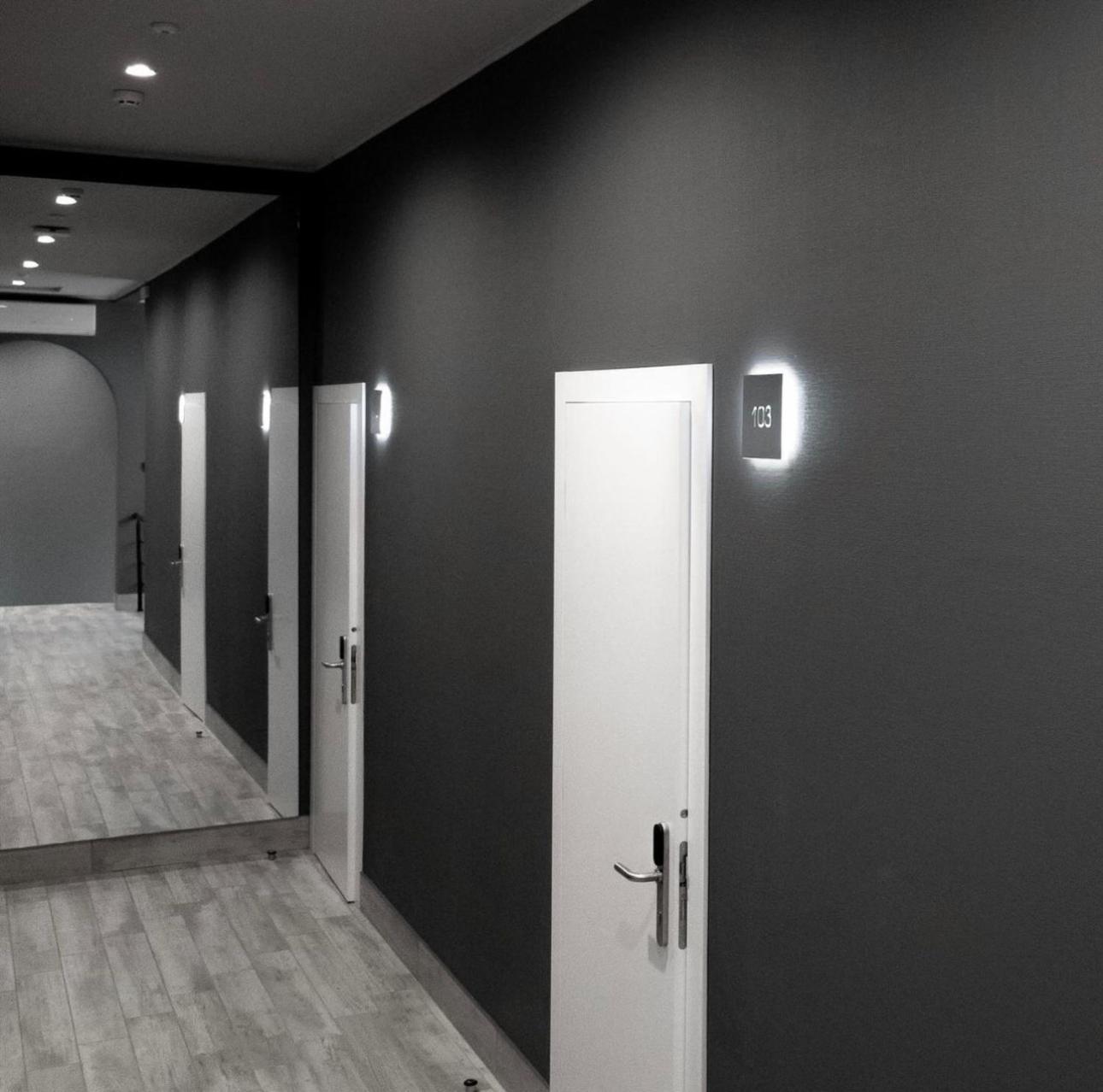 R.Hotel Chernivtsi Bagian luar foto